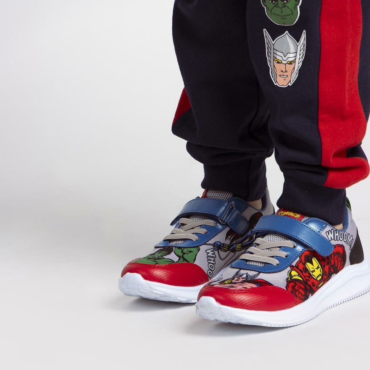 Adidași pentru Copii The Avengers Roșu